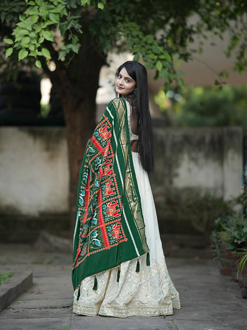 Georgette Embroidery Lehenga Choli with Dupatta I Navratri Stylish Lehenga Choli for women Trendmallsin